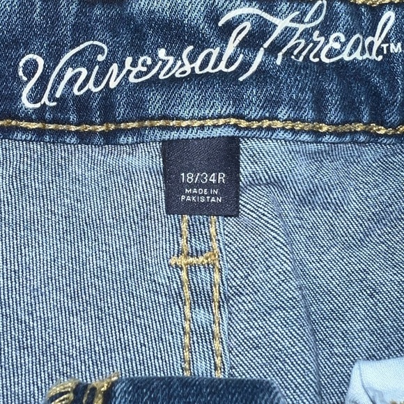 High rise Bermuda jean shorts - Picture 5 of 9